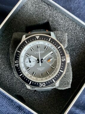Gigandet Speed Timer G7-007 Chronograph Black/Red Racing Strap w Box/Manual